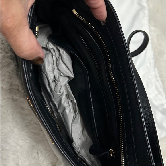 Michael Kors Large Jet Set Messenger Bag Black Saffiano Leather - Picture 9 of 14